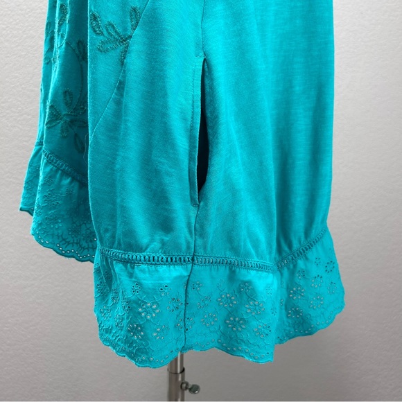 LOGO by Lori Goldstein Embroidered Top with Eyelet Hem - Picture 7 of 12